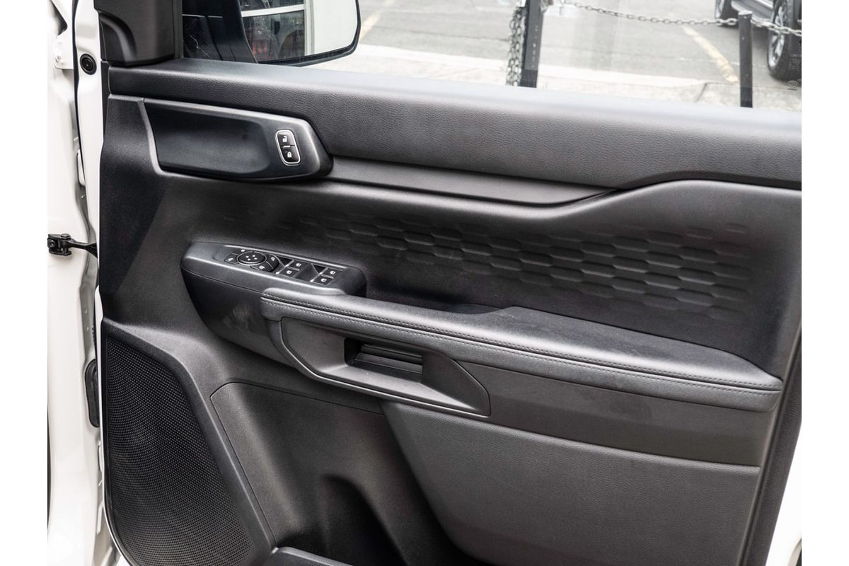 2024 Ford Everest Ambiente