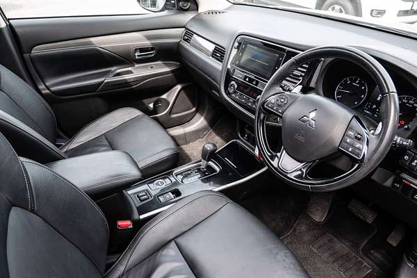 2018 Mitsubishi Outlander Exceed ZL