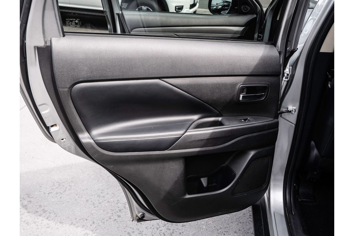 2018 Mitsubishi Outlander Exceed ZL