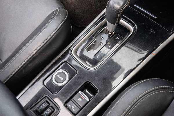 2018 Mitsubishi Outlander Exceed ZL