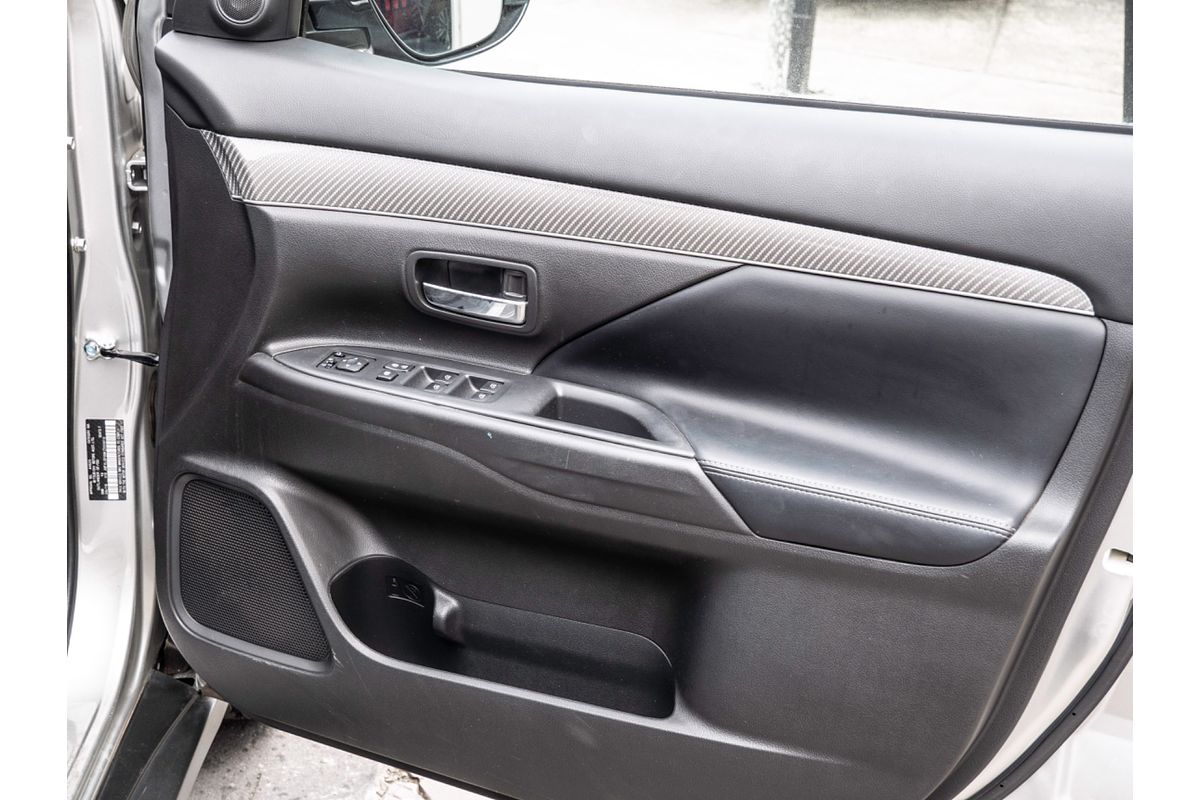 2018 Mitsubishi Outlander Exceed ZL