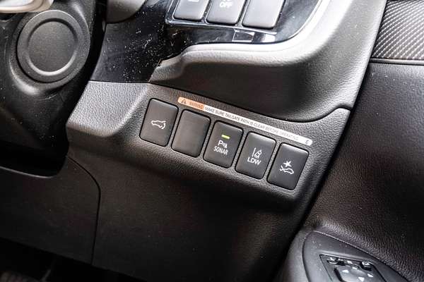 2018 Mitsubishi Outlander Exceed ZL
