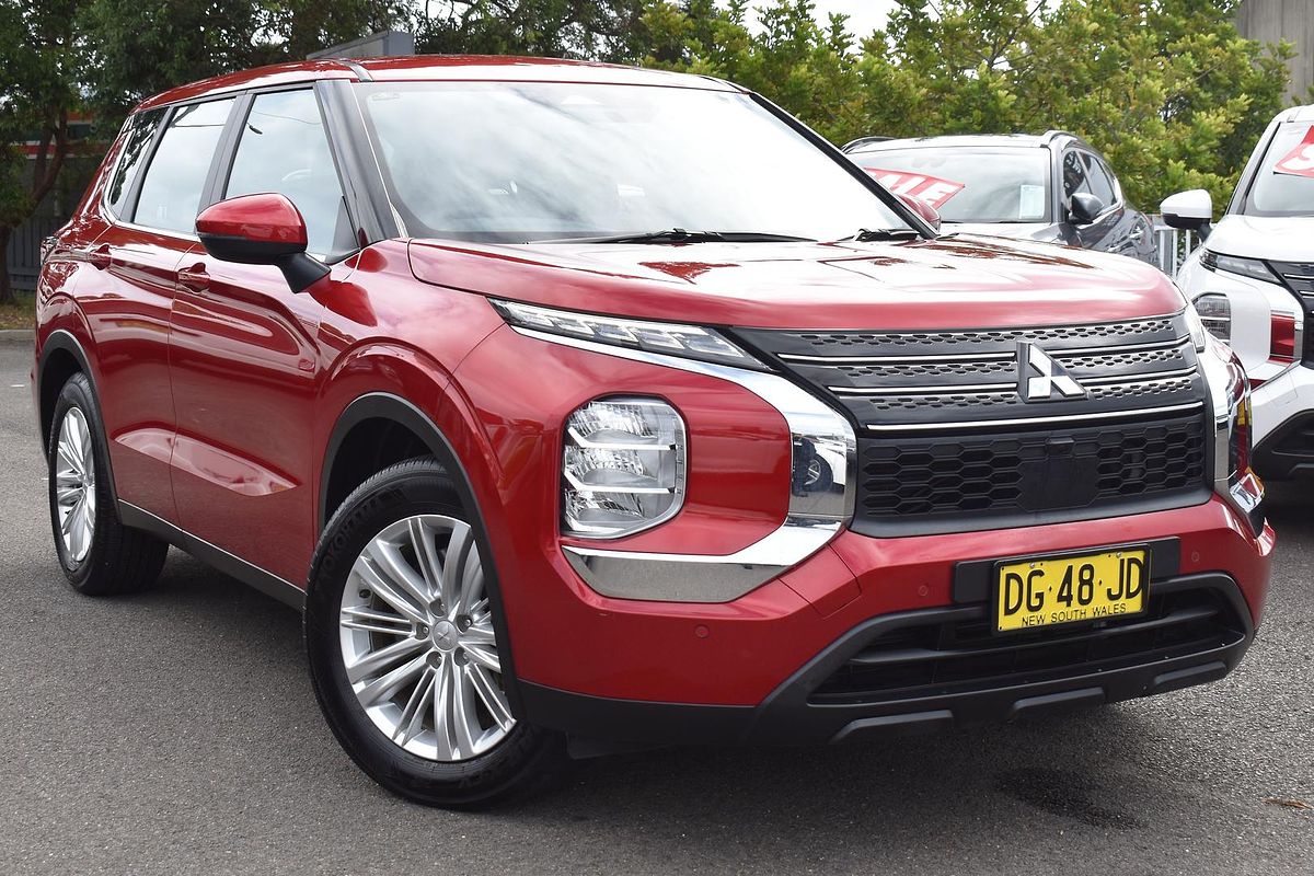 2022 Mitsubishi Outlander ES ZM