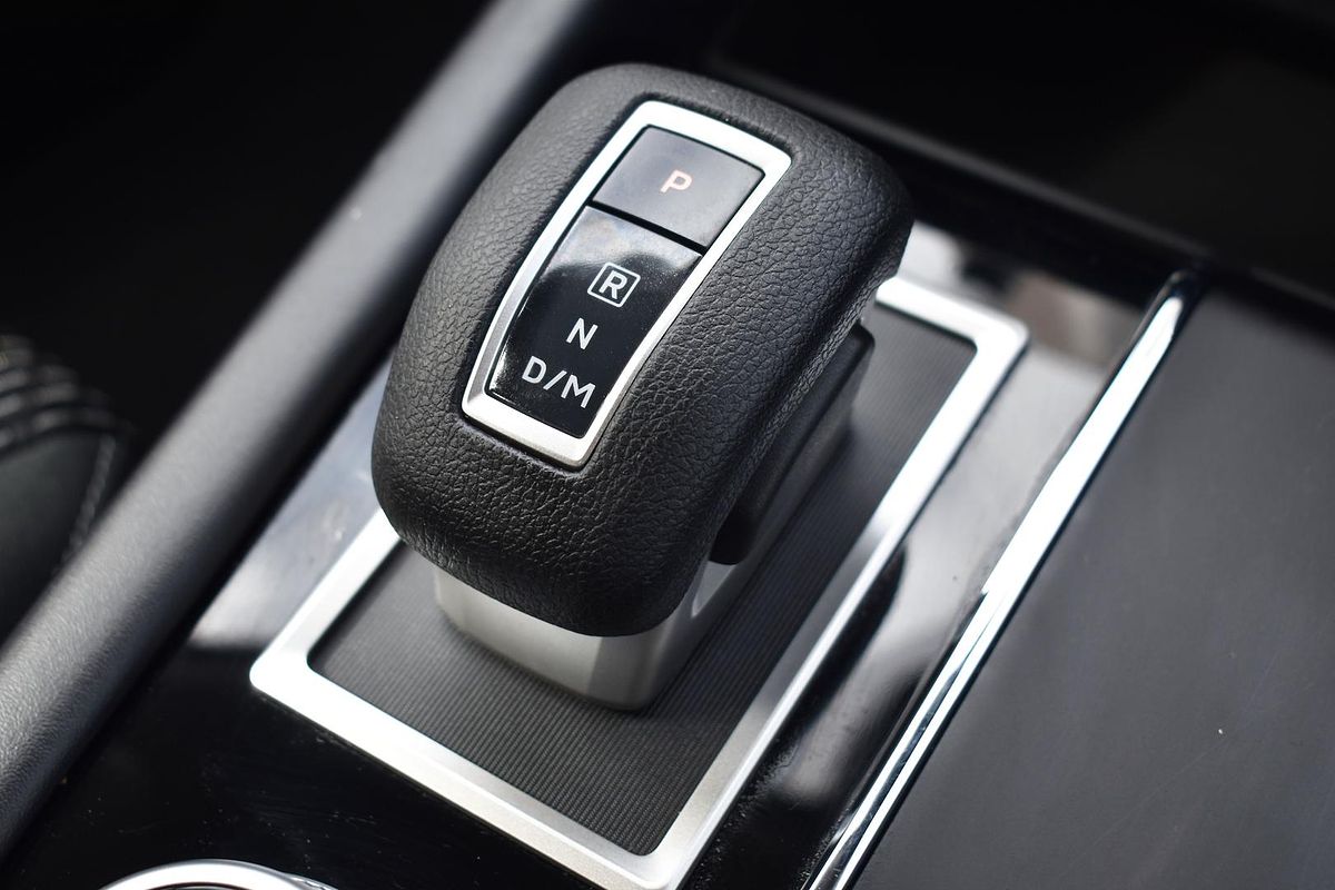 2022 Mitsubishi Outlander ES ZM
