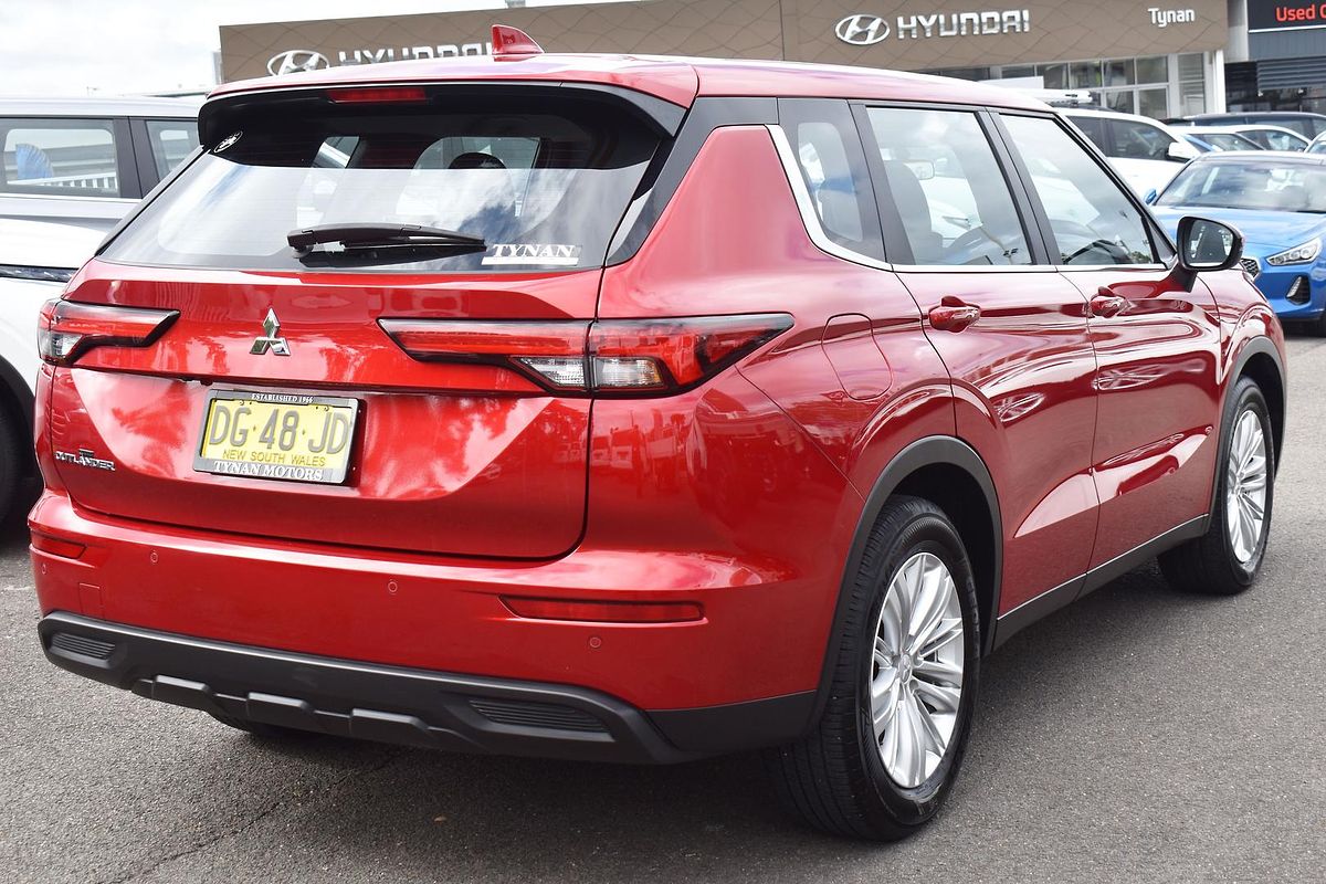 2022 Mitsubishi Outlander ES ZM