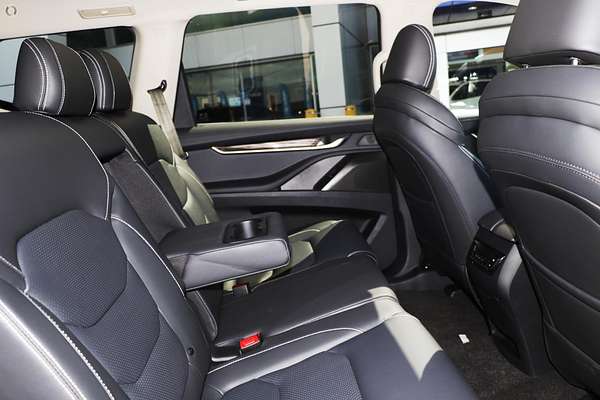 2024 LDV D90 Executive SV9A