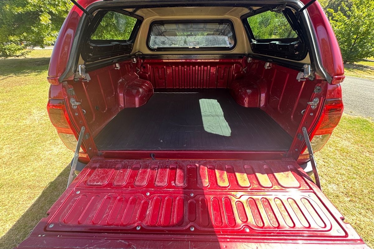 2016 Toyota Hilux SR5 GUN126R 4X4