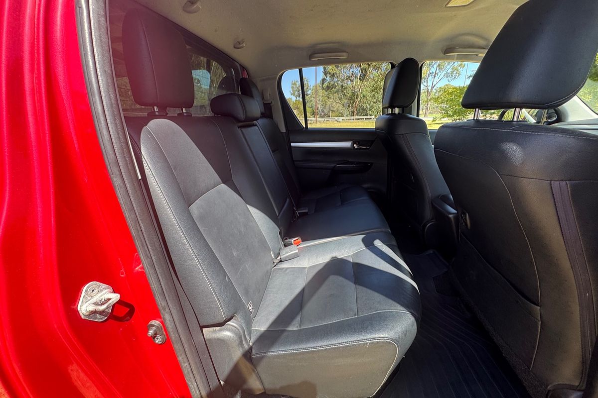 2016 Toyota Hilux SR5 GUN126R 4X4