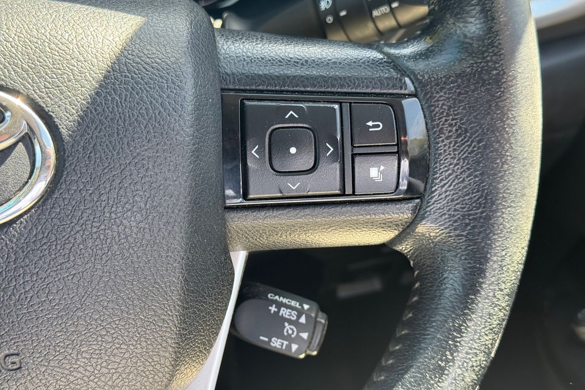 2016 Toyota Hilux SR5 GUN126R 4X4