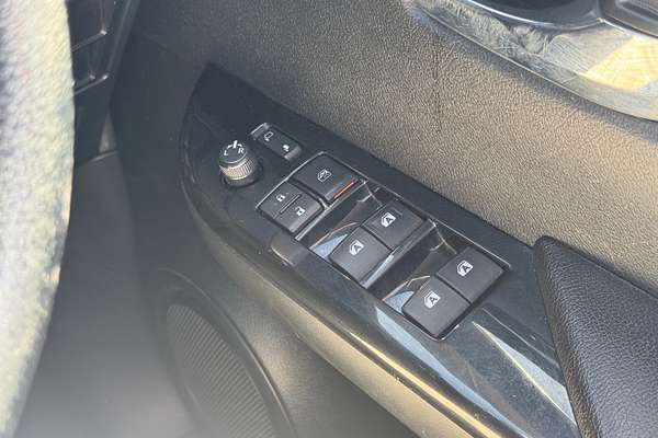 2016 Toyota Hilux SR5 GUN126R 4X4
