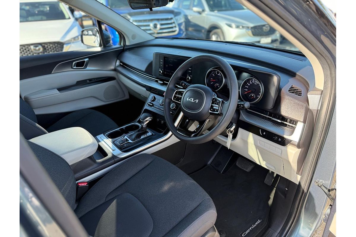 2023 Kia Carnival S KA4