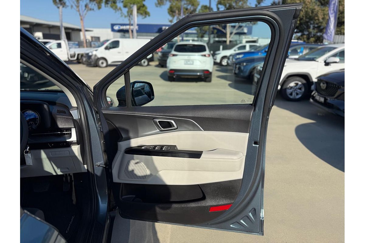2023 Kia Carnival S KA4