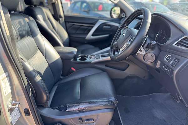 2016 Mitsubishi Pajero Sport Exceed QE