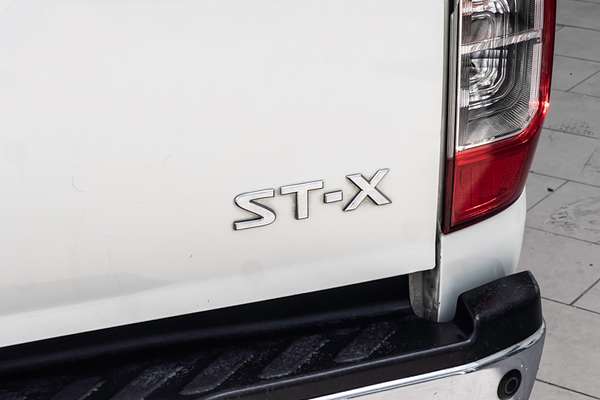 2020 Nissan Navara ST-X D23 Rear Wheel Drive