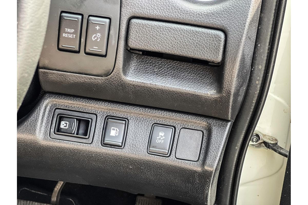 2020 Nissan Navara ST-X D23 Rear Wheel Drive