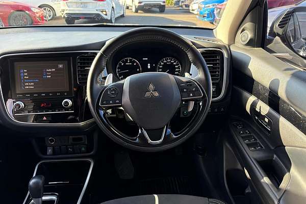 2020 Mitsubishi Outlander LS ZL