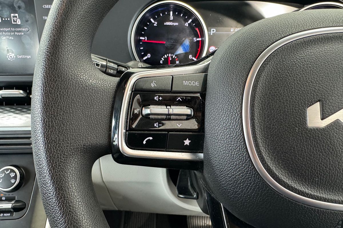 2023 Kia Carnival S KA4