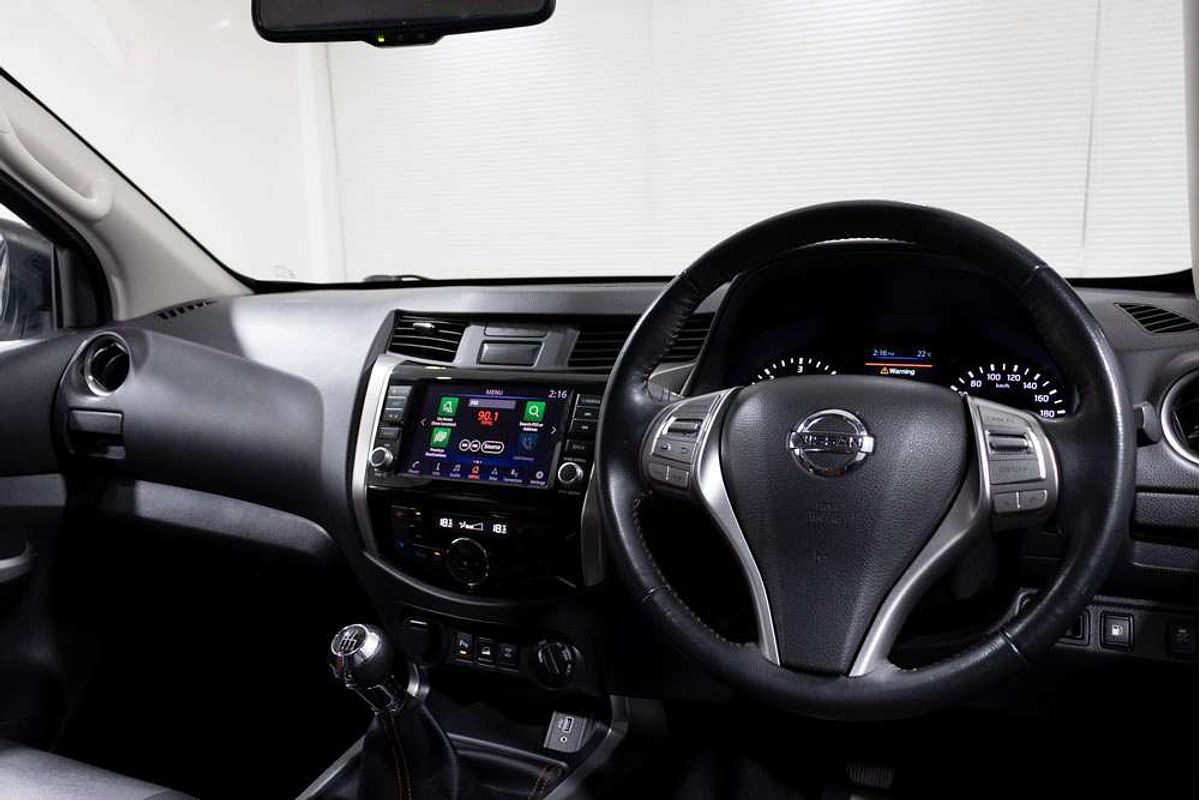 2020 Nissan NAVARA 4X4 2.3 DSL MAN DC N-TREK