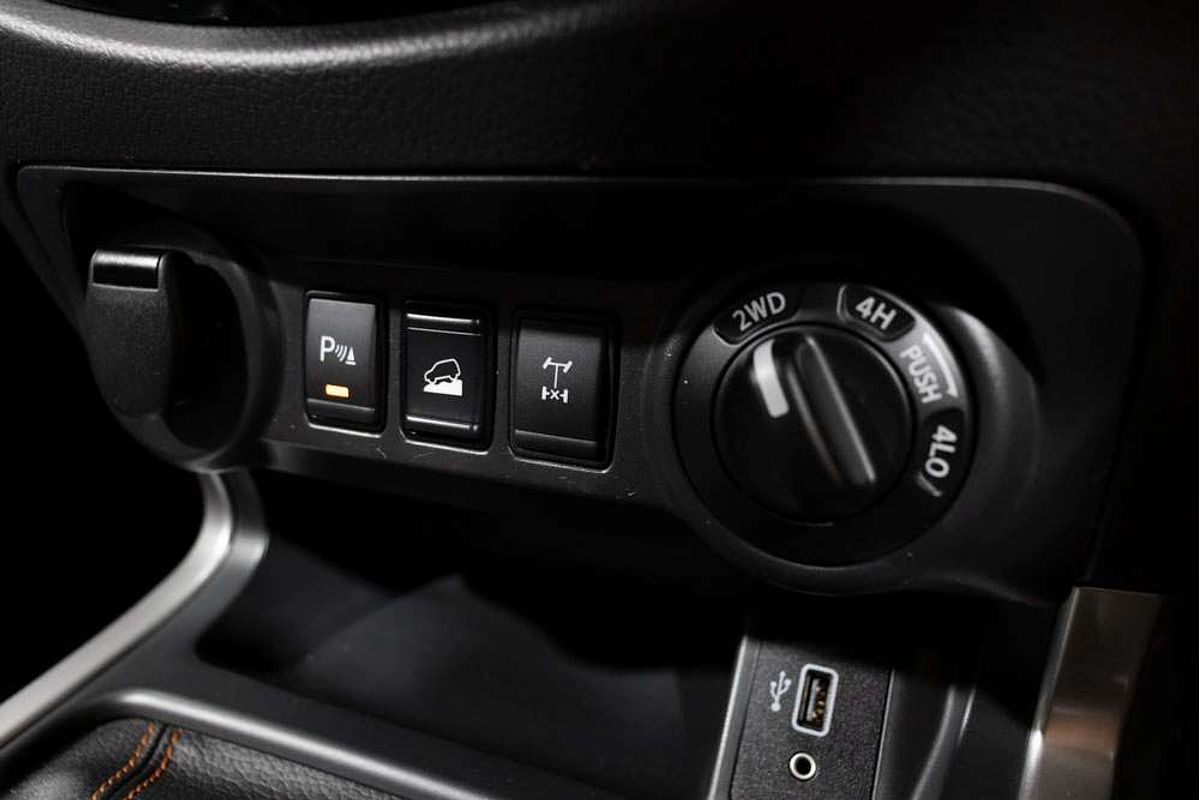2019 Nissan Navara ST-X D23 Series 3