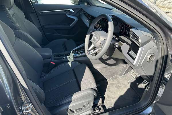 2025 Audi A3 35 TFSI S line GY