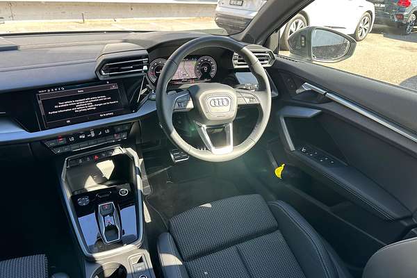 2025 Audi A3 35 TFSI S line GY