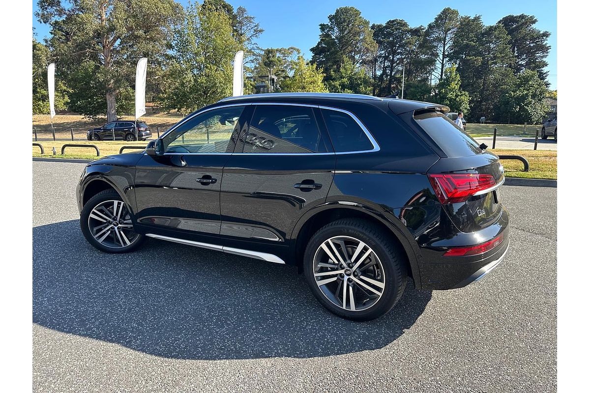 2024 Audi Q5 40 TDI Sport FY