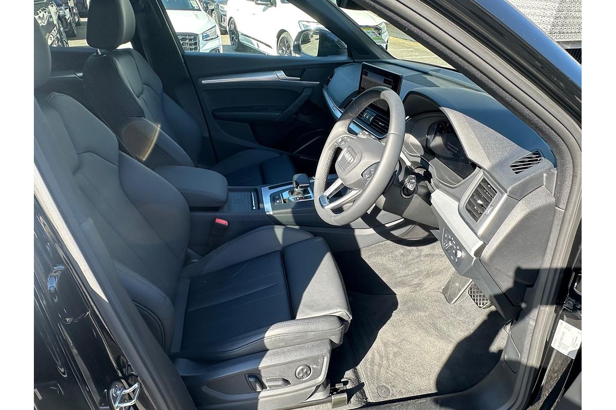 2024 Audi Q5 40 TDI Sport FY