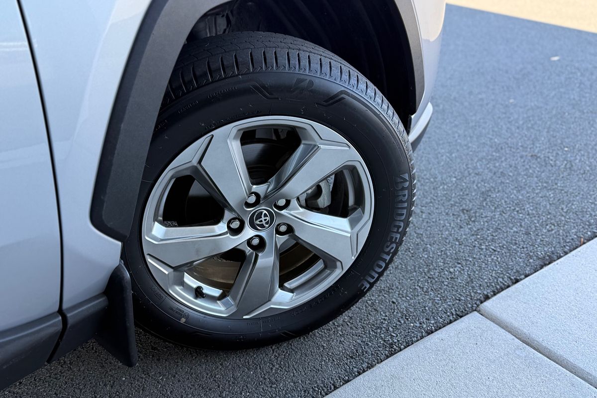 2019 Toyota RAV4 GXL MXAA52R