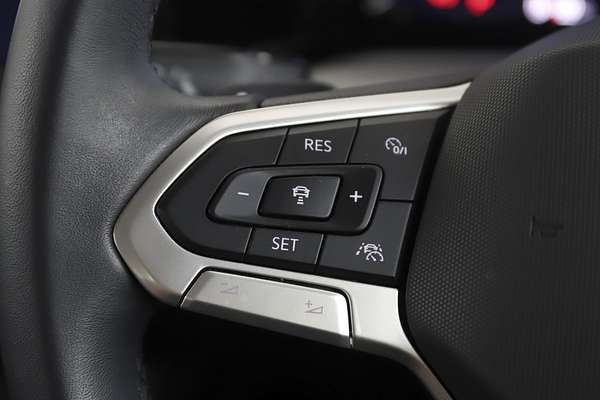 2023 Volkswagen Golf 110TSI Life 8