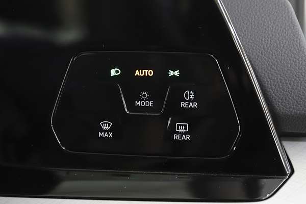 2023 Volkswagen Golf 110TSI Life 8