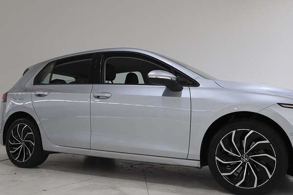 2023 Volkswagen Golf 110TSI Life 8