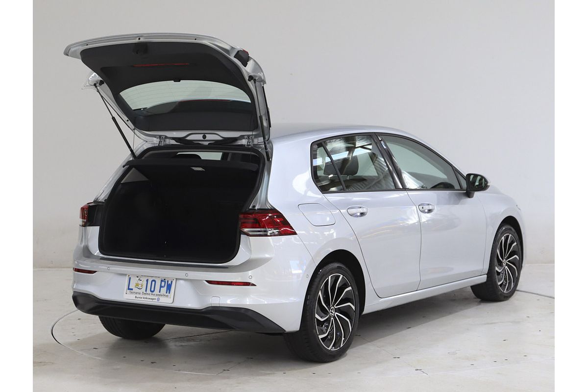 MY23 Volkswagen Golf Life 8 Speed Automatic