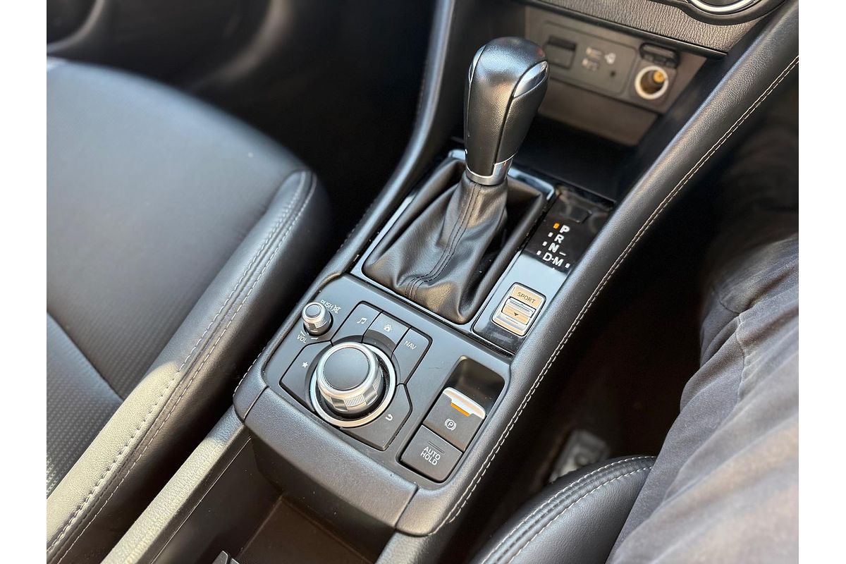 2022 Mazda CX-3 sTouring DK