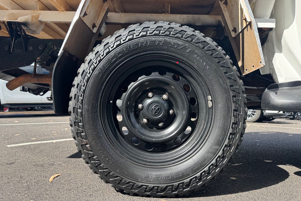2020 Toyota Hilux SR GUN126R 4X4