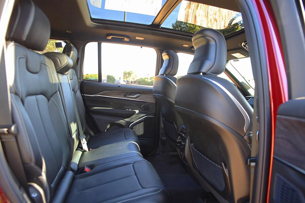 2023 Jeep Grand Cherokee Overland WL