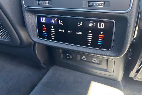 2023 Audi Q7 55 TFSI S line 4M