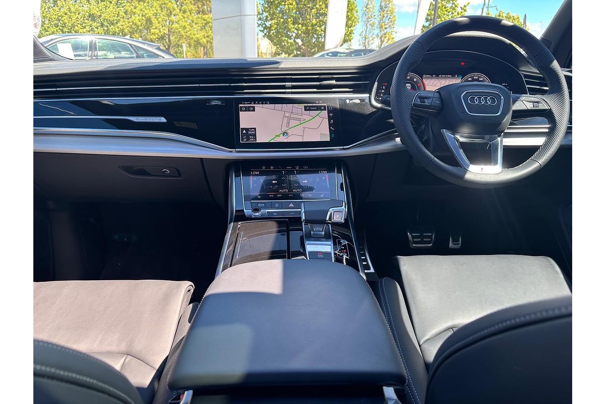 2023 Audi Q7 55 TFSI S line 4M