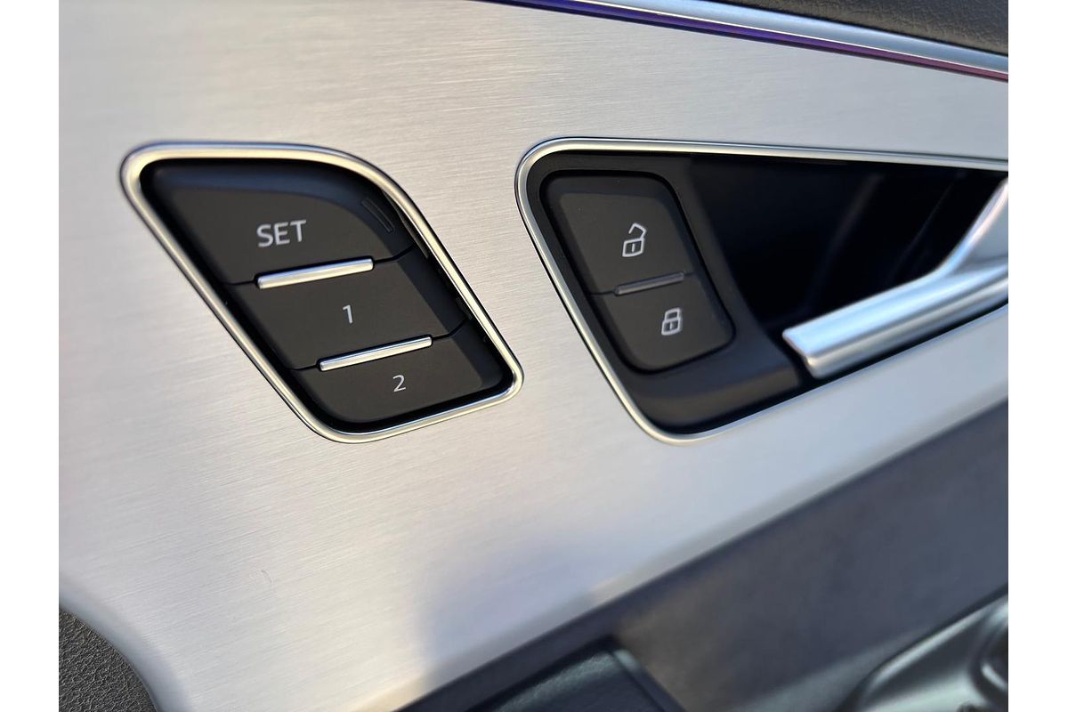 2023 Audi Q7 55 TFSI S line 4M