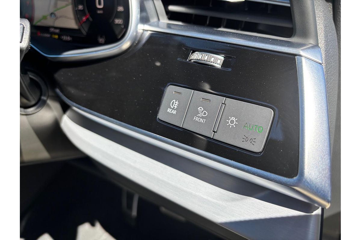 2023 Audi Q7 55 TFSI S line 4M