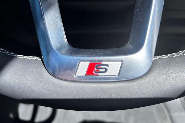 2023 Audi Q7 55 TFSI S line 4M