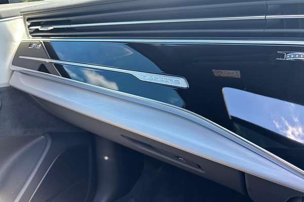 2023 Audi Q7 55 TFSI S line 4M
