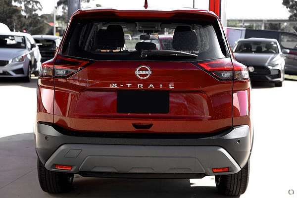 2024 Nissan X-TRAIL ST T33