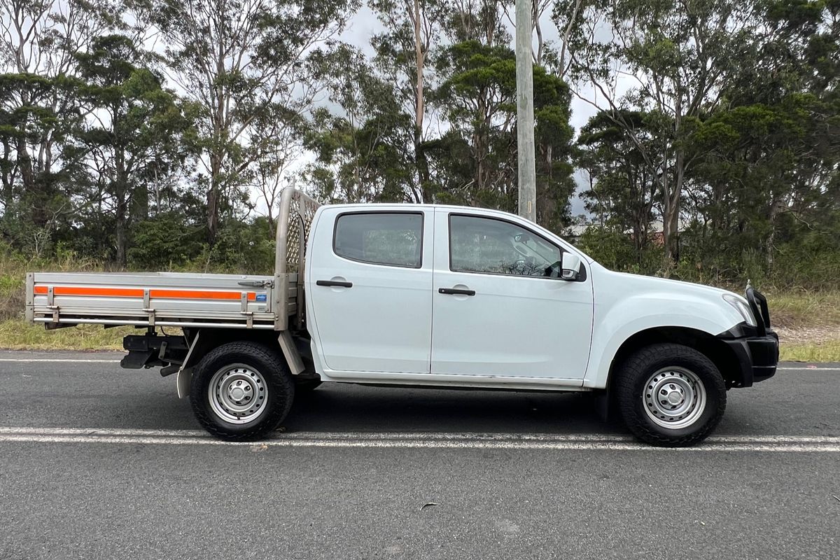 2019 Isuzu D-MAX SX High Ride Rear Wheel Drive