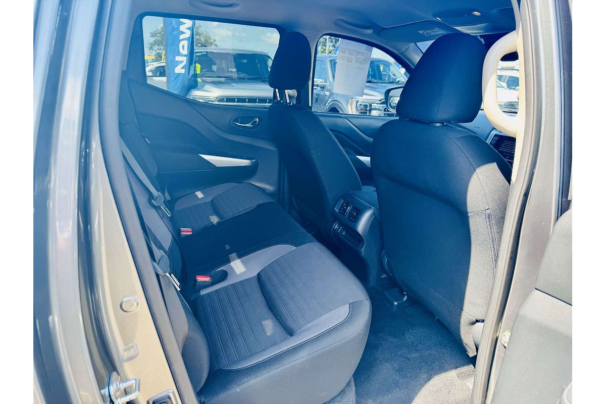 2023 Nissan Navara ST D23 4X4