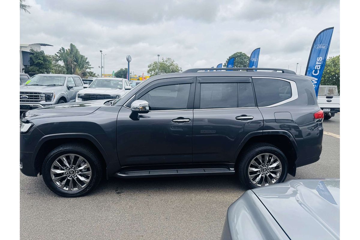 2023 Toyota Landcruiser Sahara ZX FJA300R