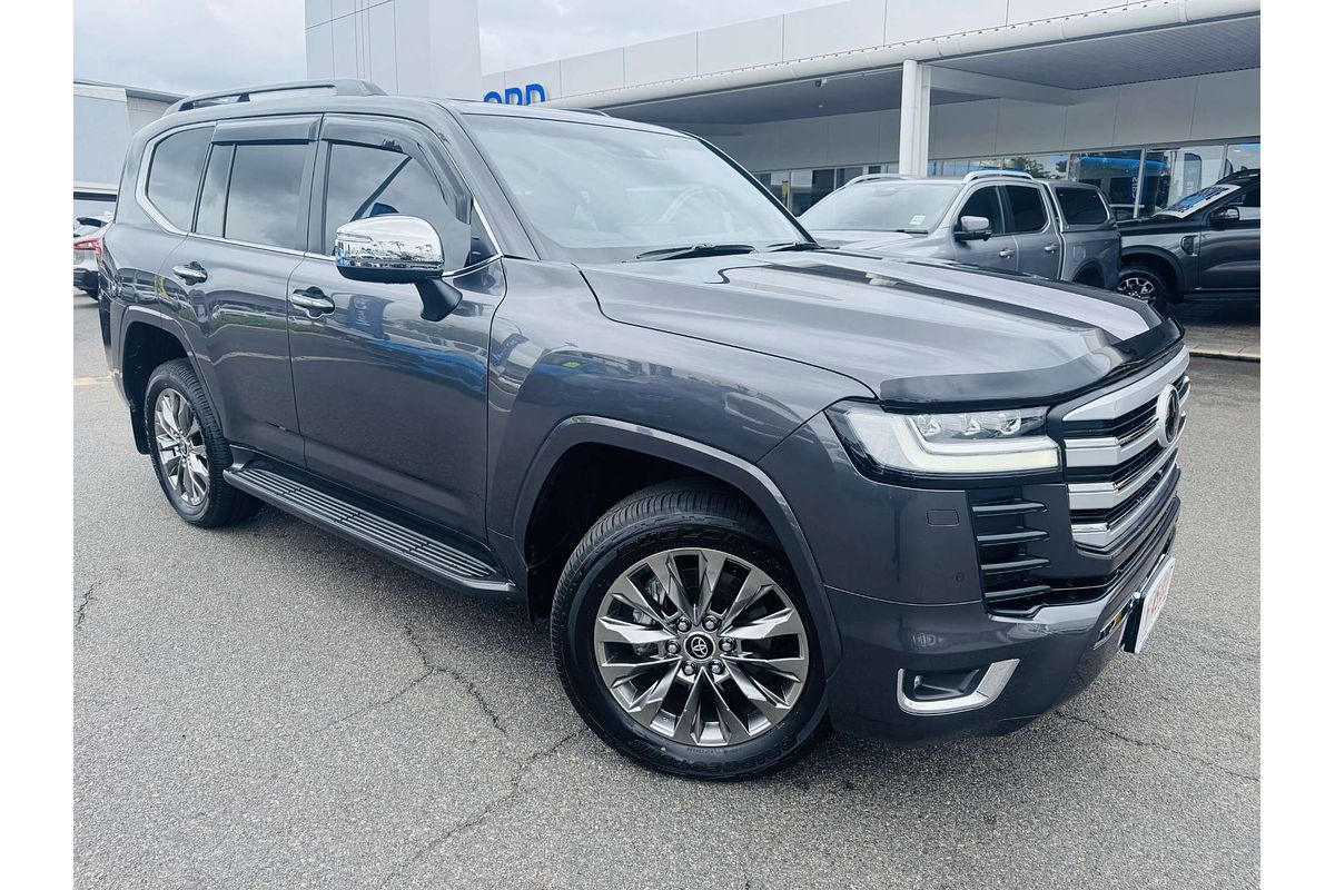 2023 Toyota Landcruiser Sahara ZX FJA300R
