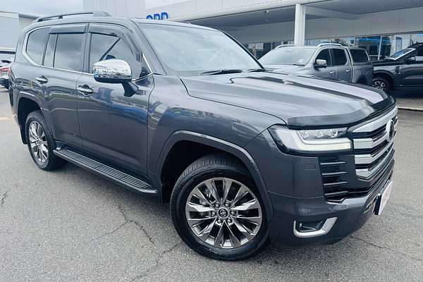 2023 Toyota Landcruiser Sahara ZX FJA300R