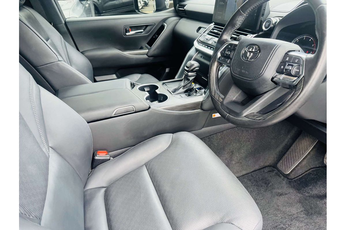 2023 Toyota Landcruiser Sahara ZX FJA300R