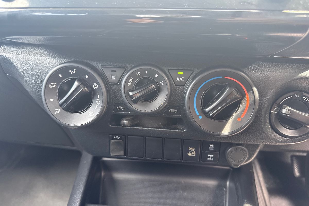 2021 Toyota Hilux SR GUN126R 4X4