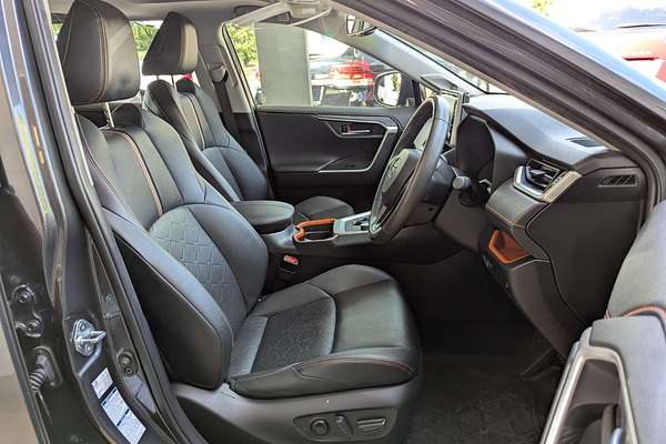 2020 Toyota RAV4 Edge AXAA54R